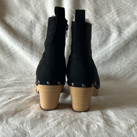 Madden Girl Women's Svet Clog Booties - Picture 4 of 9